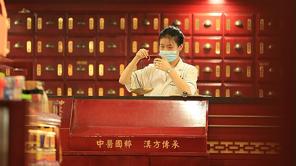曹可仁治疗肝肾亏损型消渴
