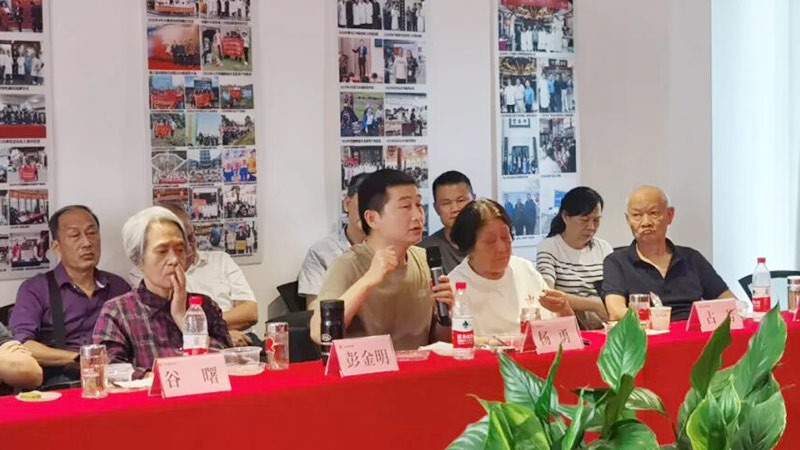 中医发展论坛暨专家义诊活动在汉方神农中医馆成功举办8